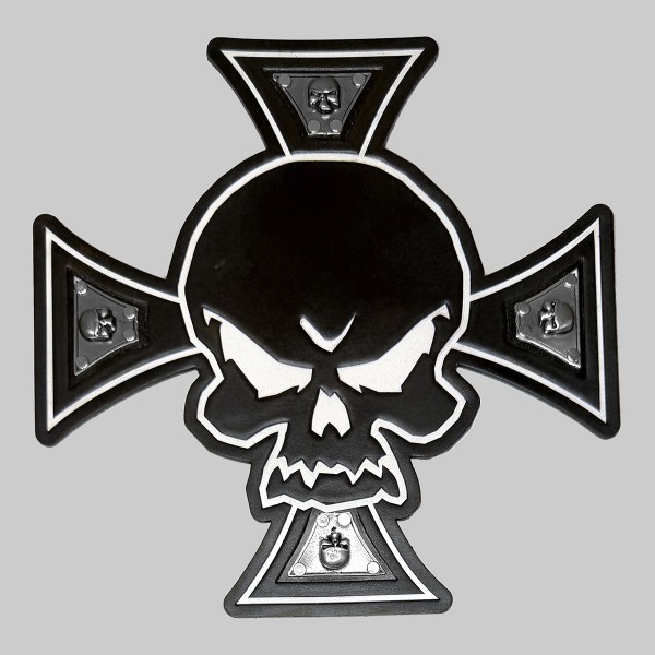 Patch tête de mort croix de Malte en cuir embouti, inserts métal – blanc