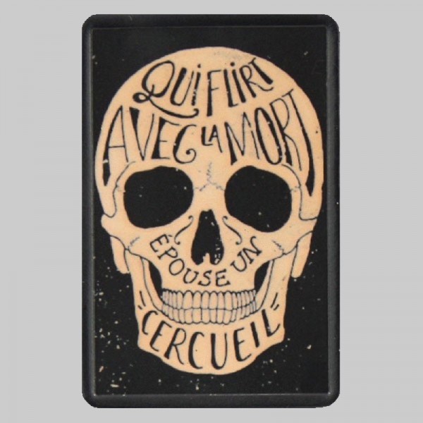 Skull “Qui flirte avec la mort” Small Leather Patch