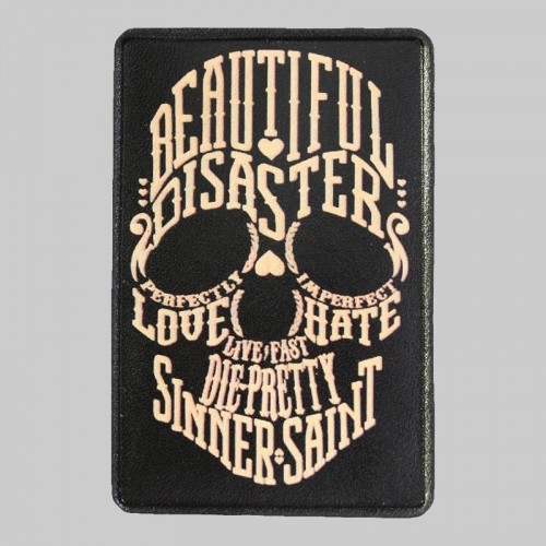 Petit patch cuir tête de mort « Beautiful Disaster »