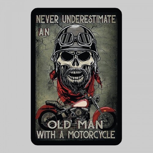 Petit patch cuir « Never Underestimate an Old Man with a Motorcycle »