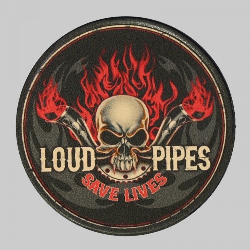 Petit patch cuir tête de mort « Loud Pipes Save Lives »