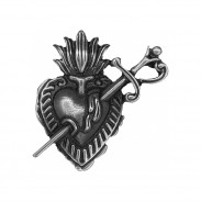 Pin’s cœur sacré à la dague, étain