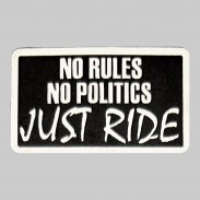 Patch No Rules No Politics Just Ride en cuir embouti – noir et blanc