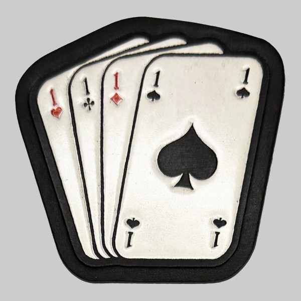 Patch Vier Asse aus geprägtem Leder
