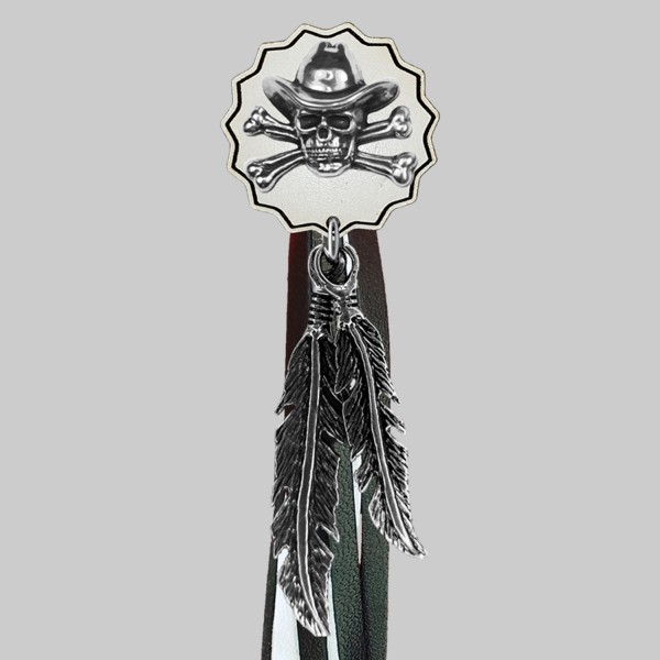 Tête de mort cowboy – rivet à franges – rondelle blanche, franges noires et blanches