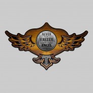 Patch ailé Traveller en cuir embouti, motif en étain au centre, marron vieilli, motif Never Ride Faster