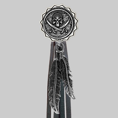 Pirate Skull – fringe rivet – white washer, black fringes