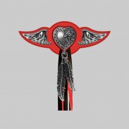 Cœur et rose – aile à riveter cuir et motif étain - avec plumes, rondelle rouge, franges noires et rouges