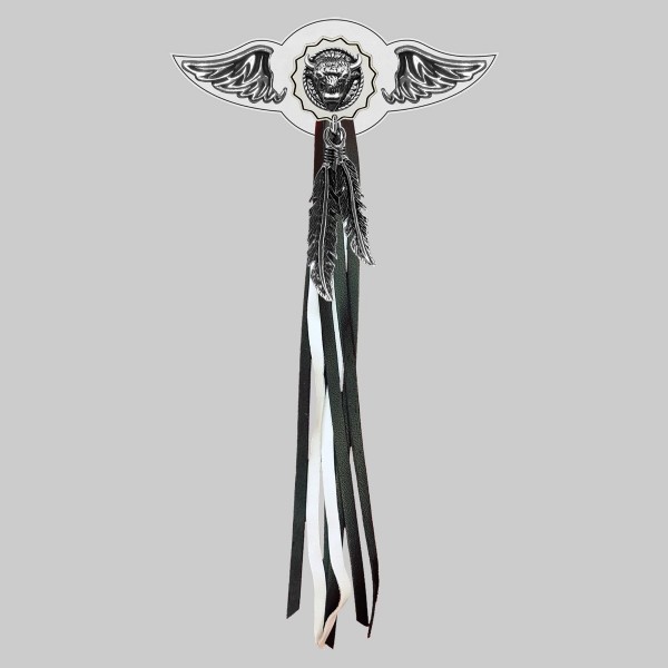 Tête de bison – aile à riveter cuir et motif étain - avec plumes, rondelle blanche, franges noires et blanches