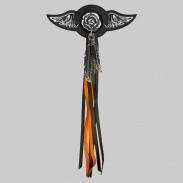 Rose – aile à riveter cuir et motif étain - avec plumes, rondelle noire, franges noires et orange