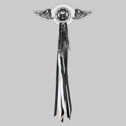 Tête de mort chaîne – aile à riveter cuir et motif étain - avec plumes, rondelle blanche, franges noires et blanches