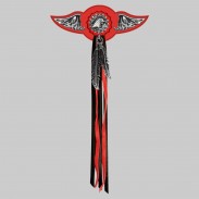 Aigle chaîne – aile à riveter cuir et motif étain - avec plumes, rondelle rouge, franges noires et rouges