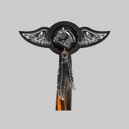 Cheval – aile à riveter cuir et motif étain - avec plumes, rondelle noire, franges noires et orange