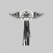 Tête de mort cowboy – aile à riveter cuir et motif étain - avec plumes, rondelle blanche, franges noires et blanches